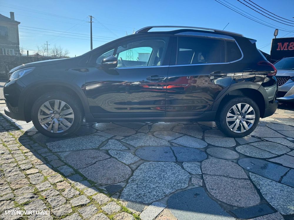 Peugeot 2008 PureTech 130 Allure - 6