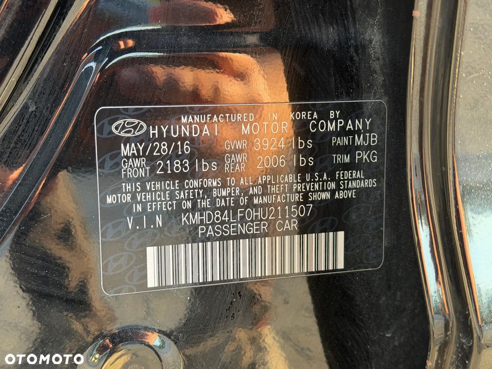 Hyundai Elantra - 28