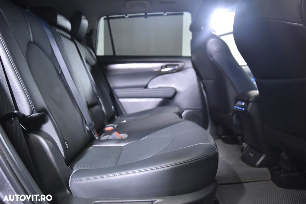 Toyota Highlander - 13