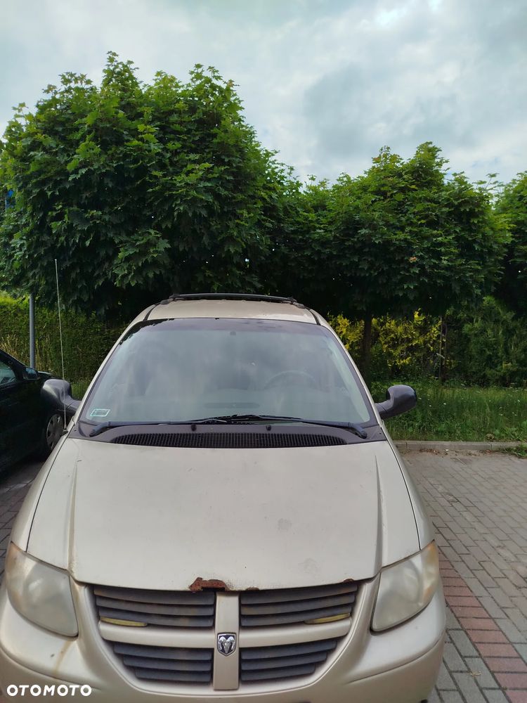 Dodge Grand Caravan - 3