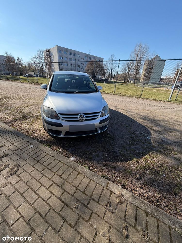 Volkswagen Golf Plus 1.6 FSI Automatik Comfortline - 1