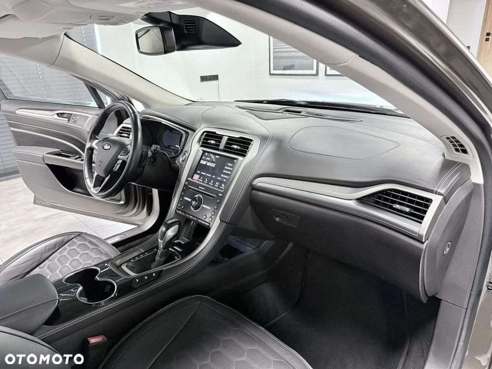 Ford Mondeo 2.0 EcoBlue VIGNALE - 27