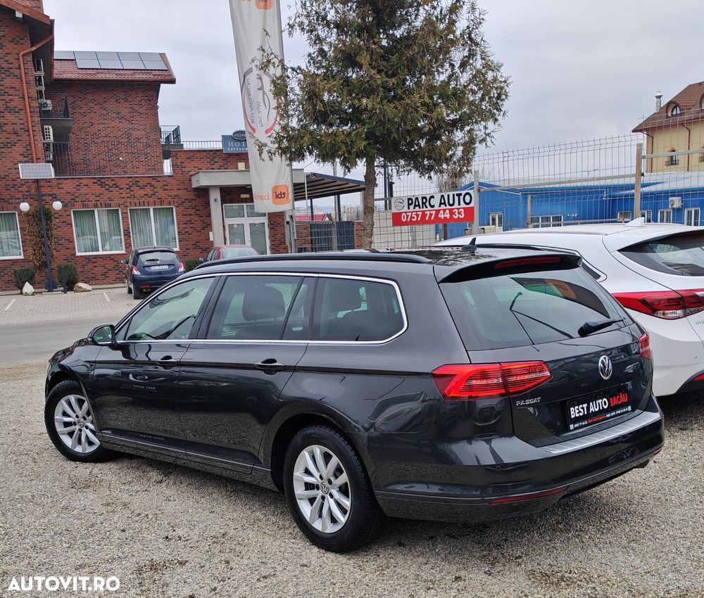 Volkswagen Passat - 2