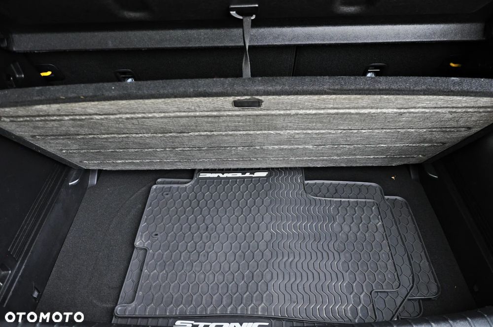 Kia Stonic 1.0 T-GDI L Business Line - 33