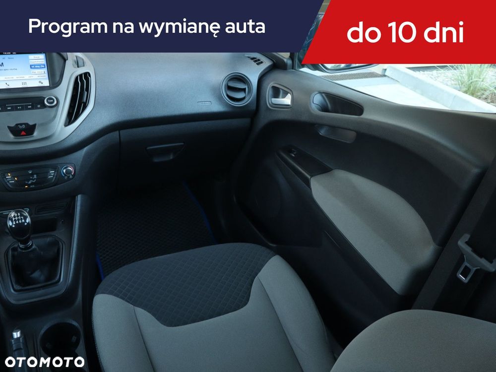 Ford Tourneo Courier - 10