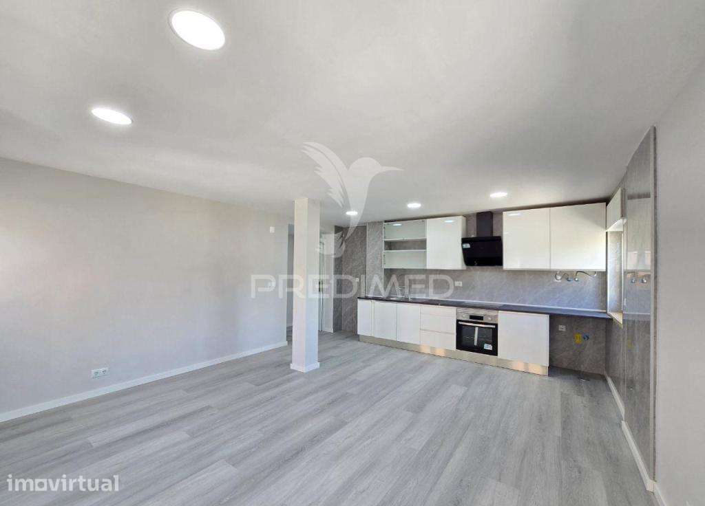 Apartamento T2 Remodelado, centro de Corroios - Seixal - Grande imagem: 3/21