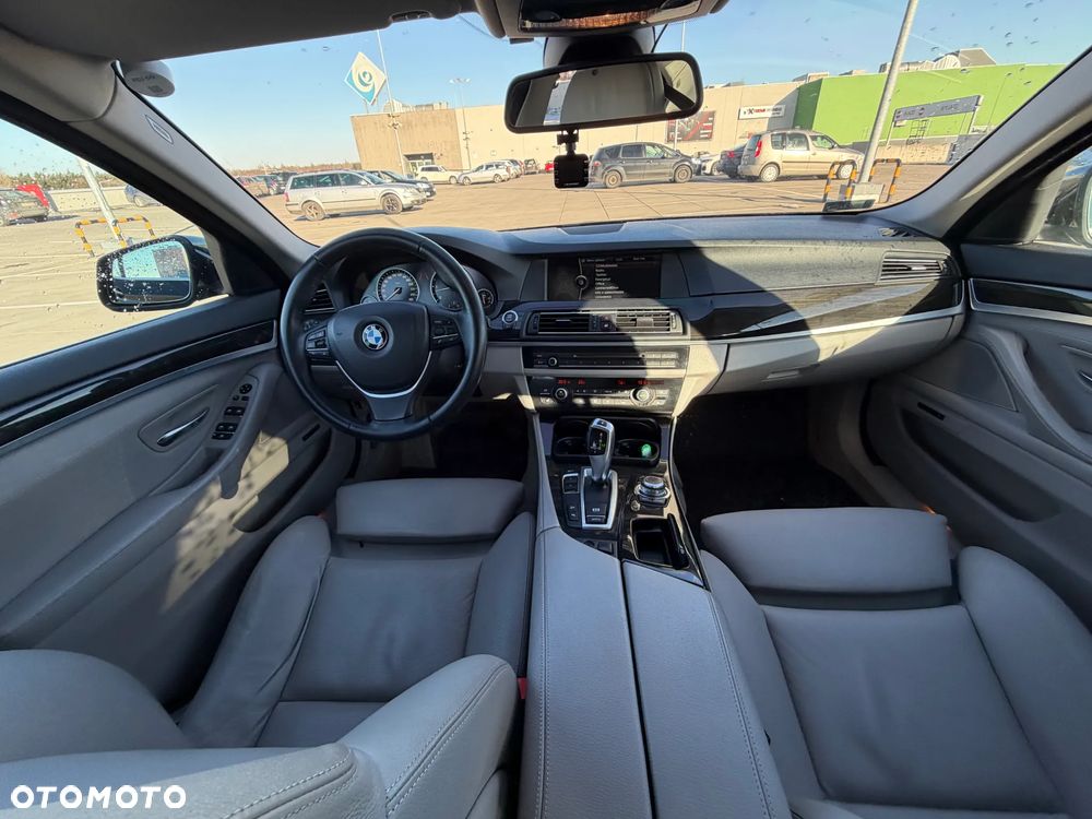 BMW Seria 5 535d xDrive - 8