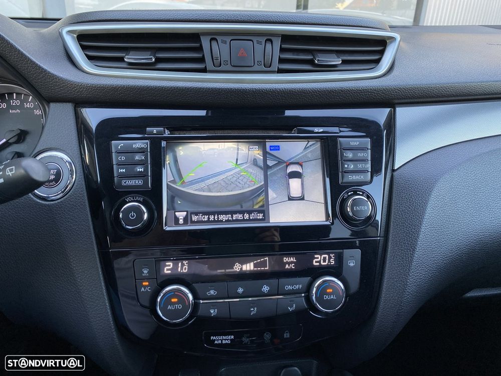 Nissan Qashqai 1.5 dCi N-Connecta 18 - 14