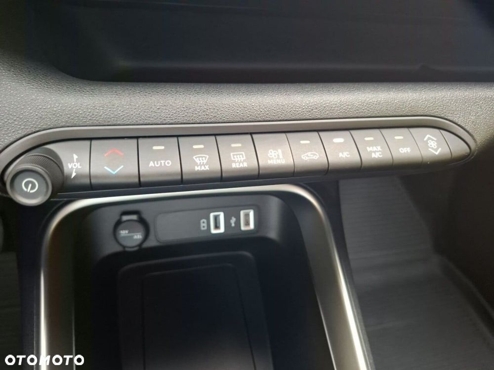 Jeep Avenger 1.2 GSE T3 Altitude FWD - 22