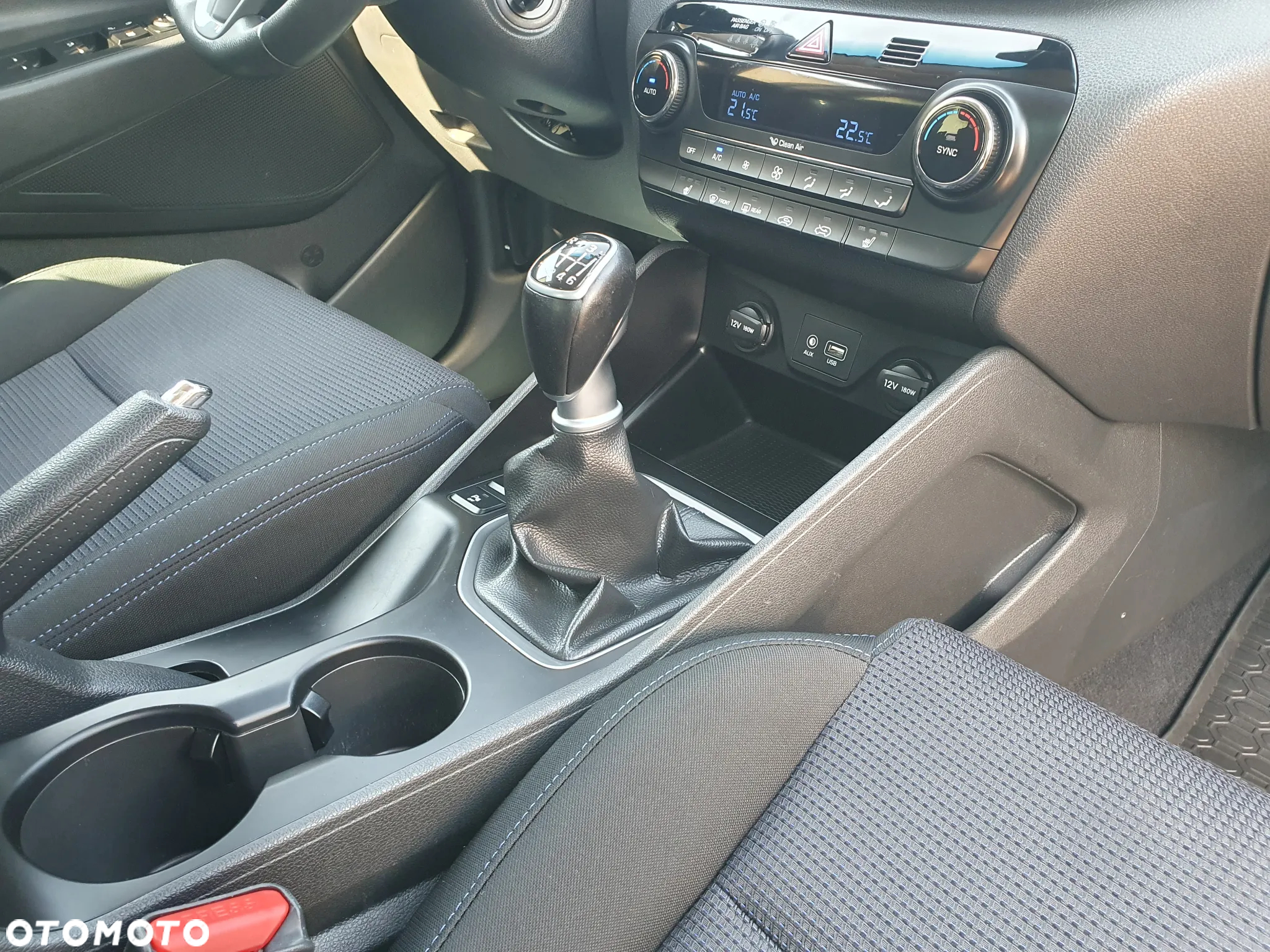 Hyundai Tucson 1.7 CRDI BlueDrive Comfort 2WD - 21