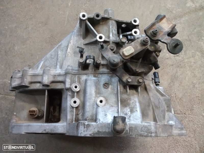 CAIXA VELOCIDADES HYUNDAI SANTA FÉ II 2006 - 1