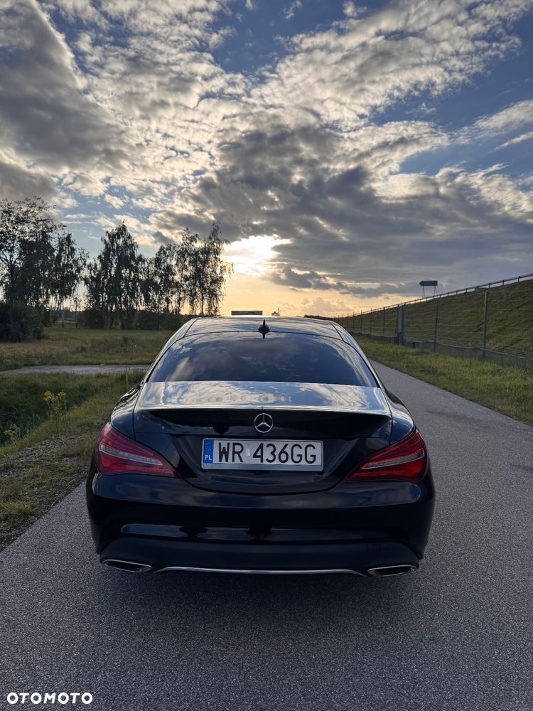 Mercedes-Benz CLA 250 4-Matic - 5