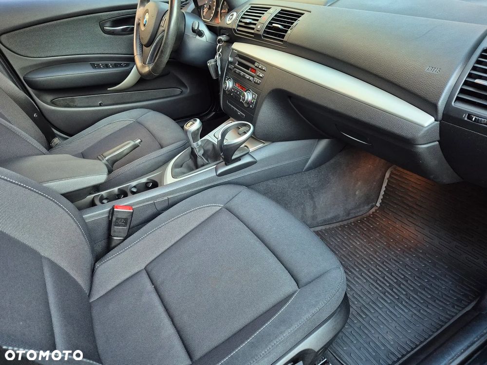 BMW Seria 1 - 25