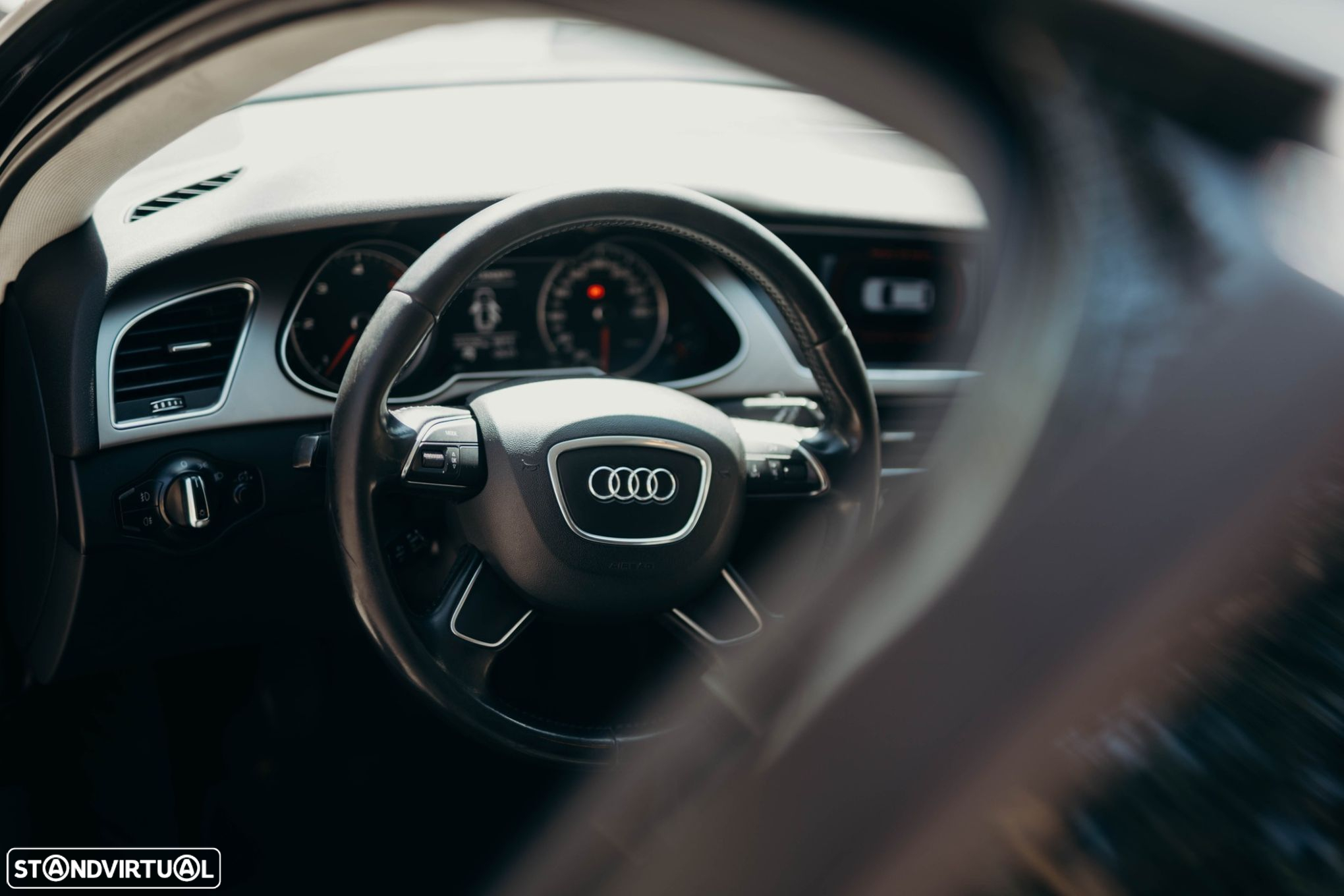 Audi A4 Avant 2.0 TDI Business Line Advance - 3