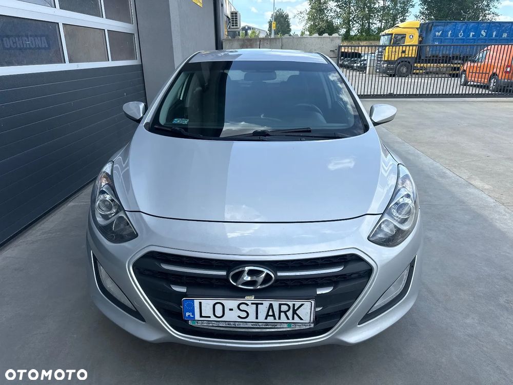 Hyundai i30 1.6 CRDi Classic - 8