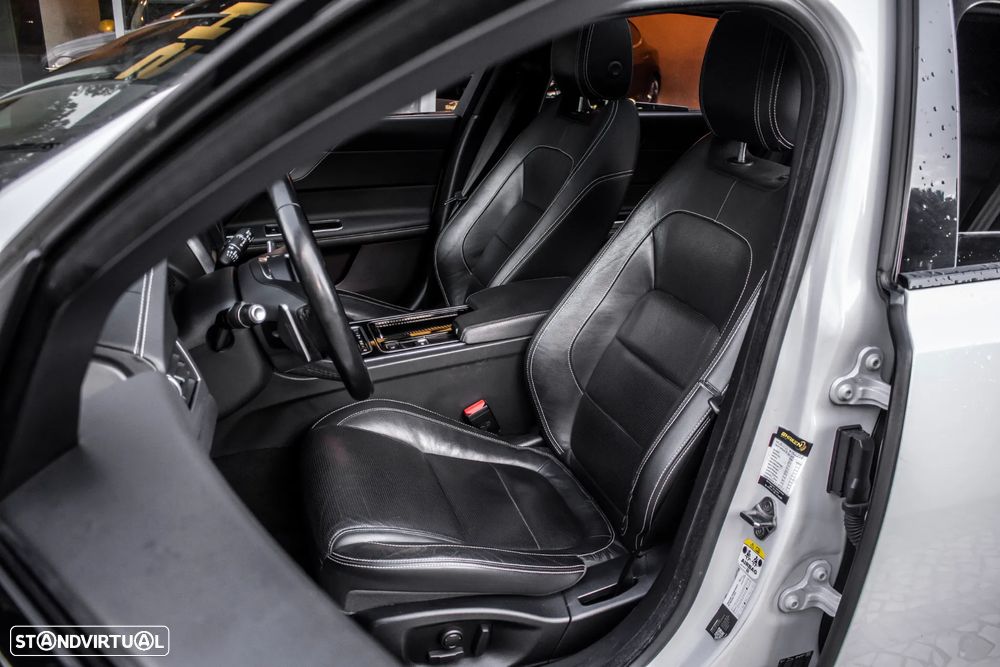 Jaguar XF Sportbrake 20d AWD Aut. R-Sport - 28