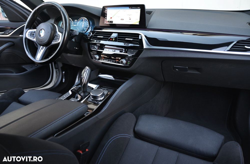 BMW Seria 5 530e Aut. - 21
