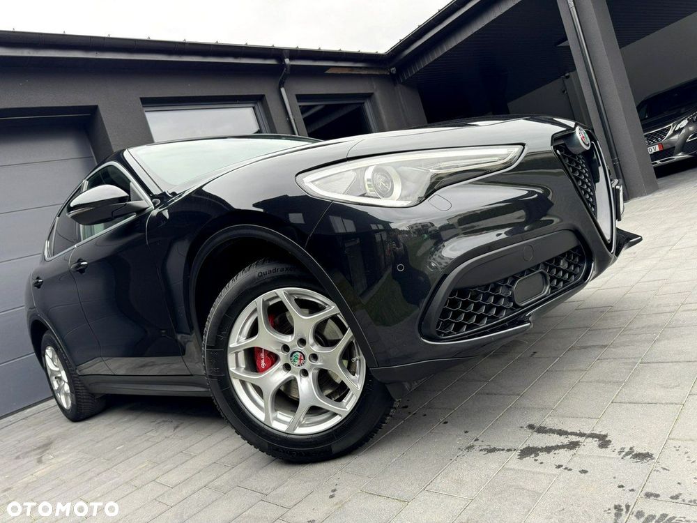 Alfa Romeo Stelvio - 3