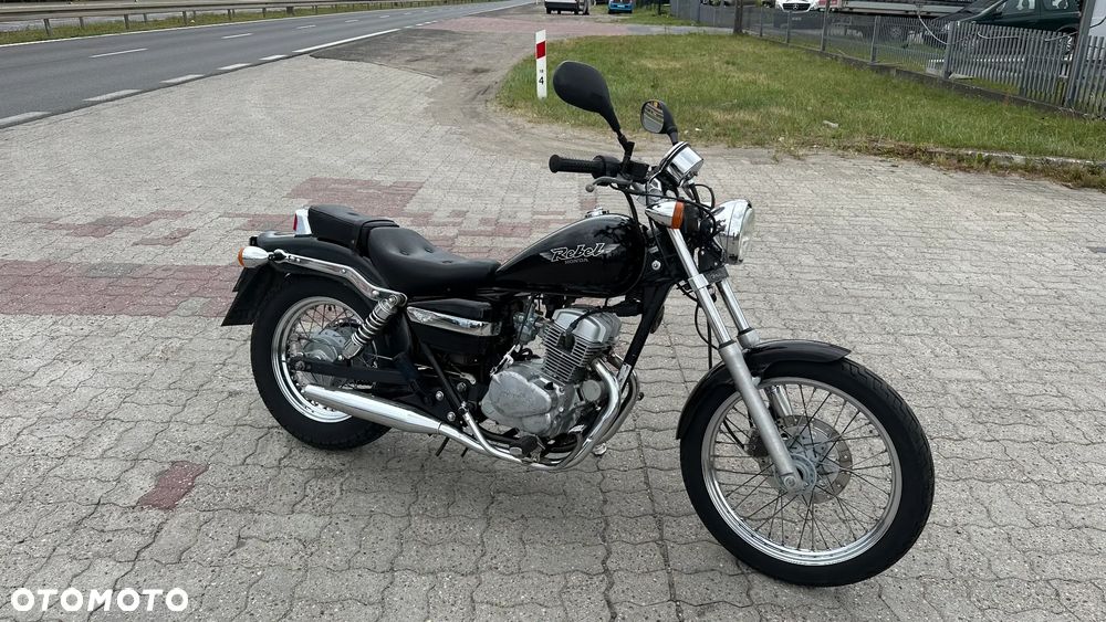 Honda CB - 8