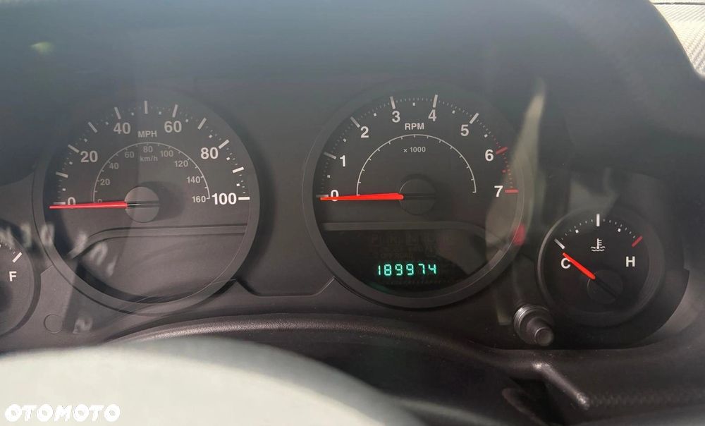 Jeep Wrangler Unlimited 3.8 Sport - 14