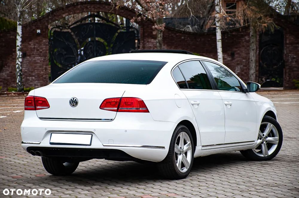 Volkswagen Passat 2.0 Blue TDI SCR Highline - 13