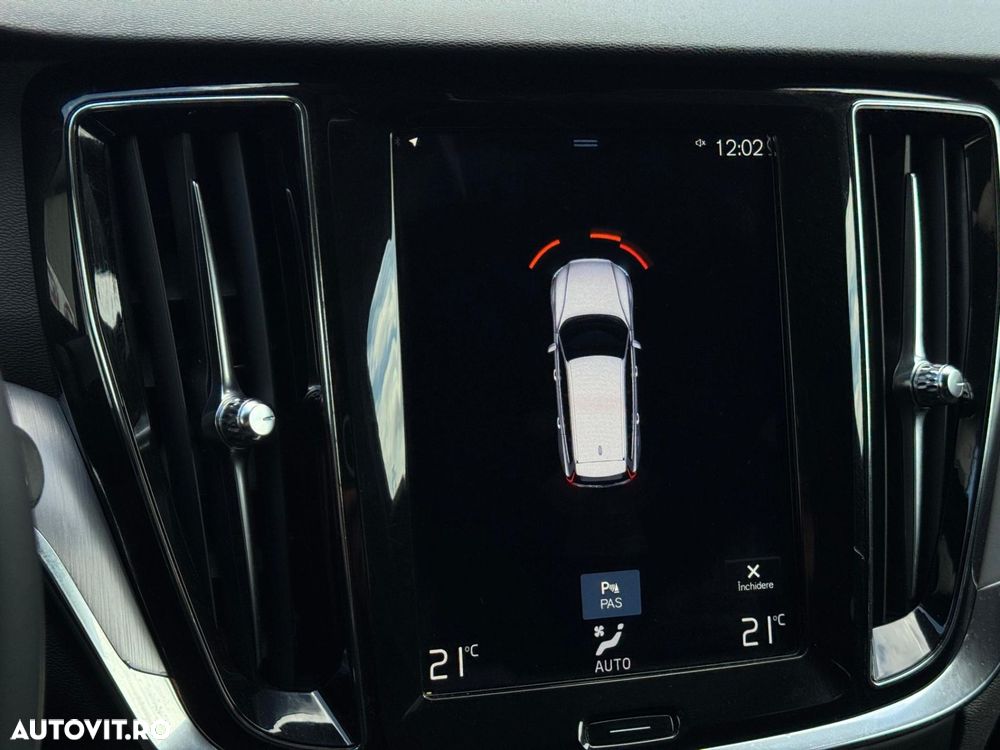 VOLVO V60 2019 — imagine 13