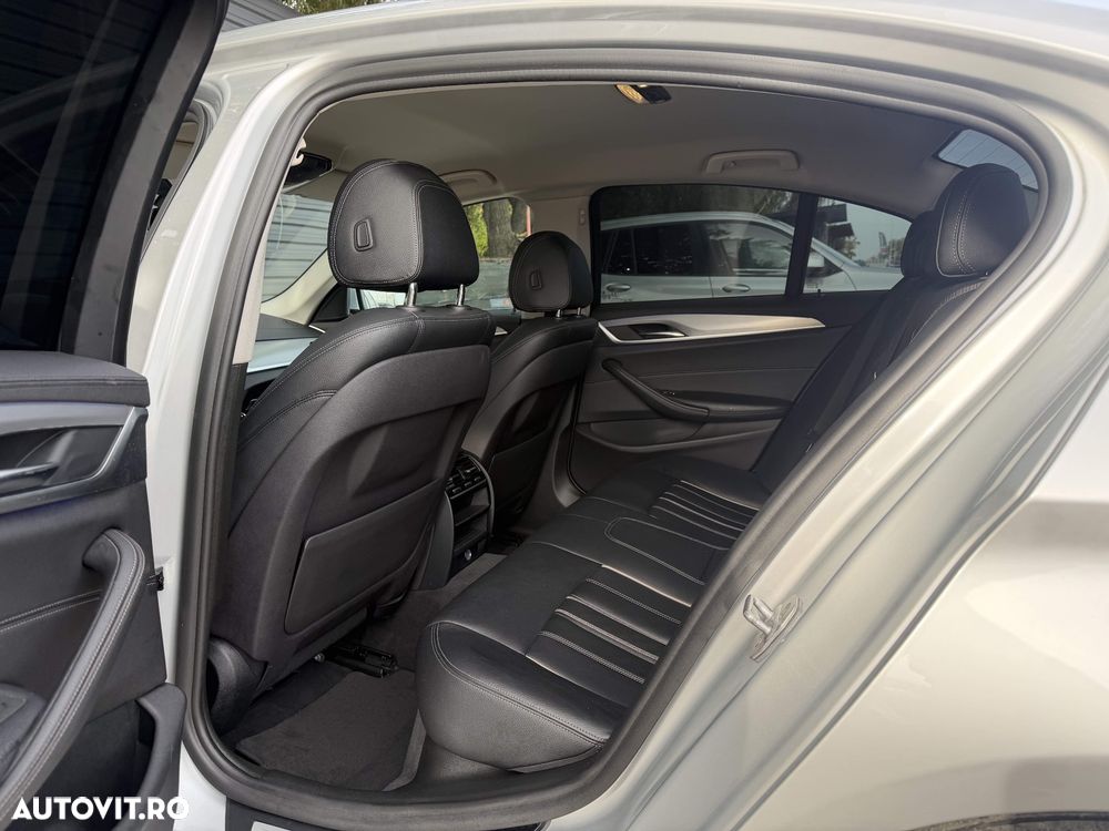 BMW Seria 5 530e AT PHEV - 31
