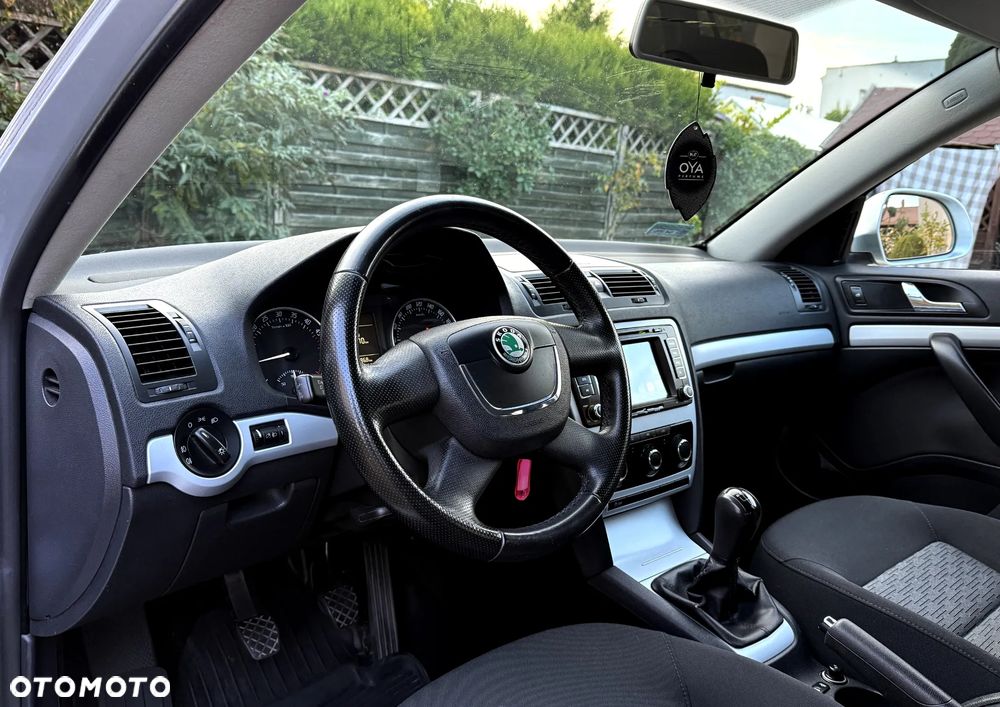 Skoda Octavia 1.6 TDI Ambiente - 22