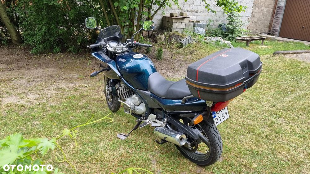 Yamaha XJ - 6