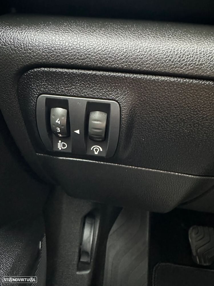 Renault Mégane BLUE dCi 115 BUSINESS EDITION - 17