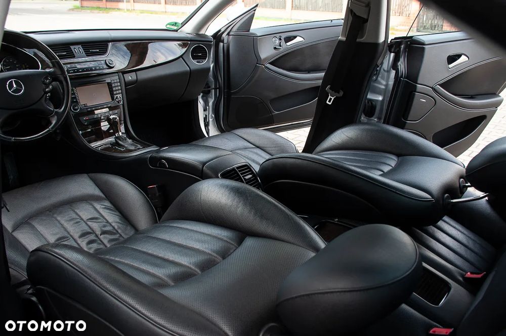 Mercedes-Benz CLS 350 - 12