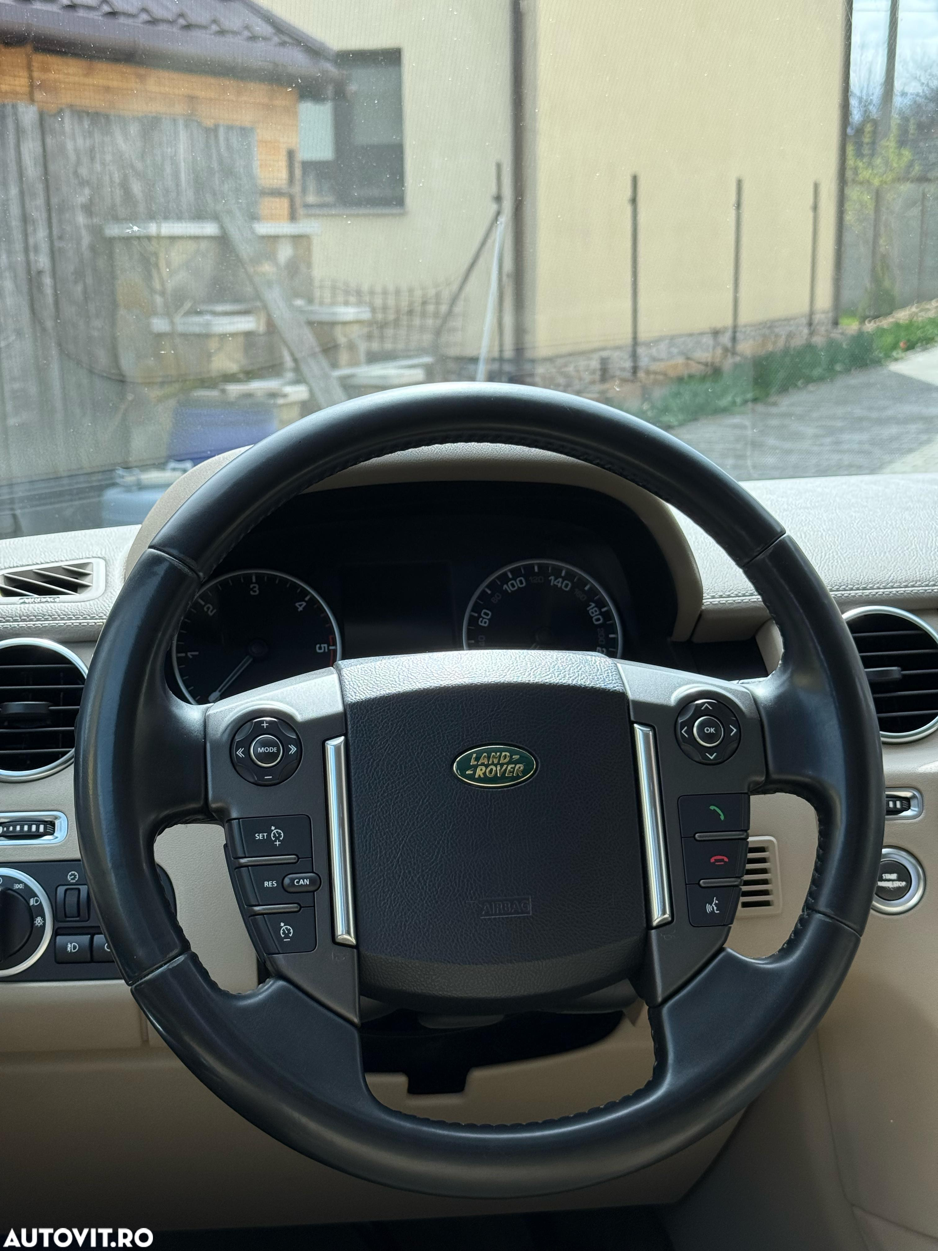 Land Rover Discovery 3.0 TD HSE Aut. - 10