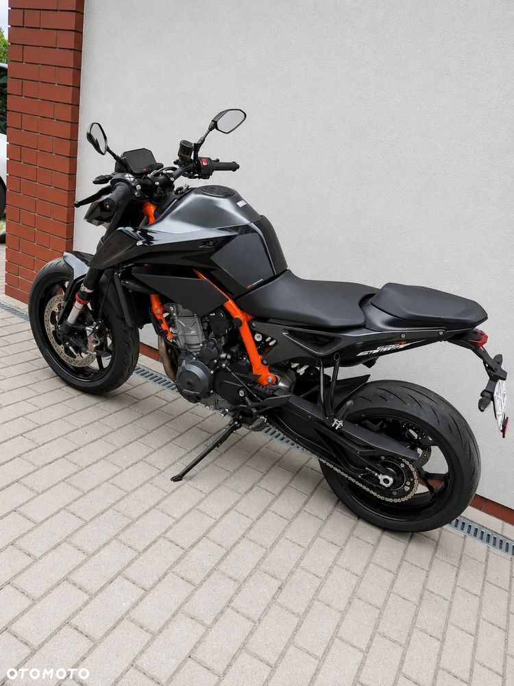 KTM DUKE 890 - 6