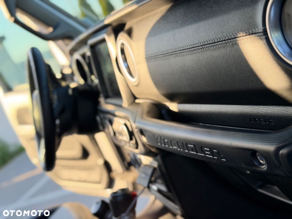 Jeep Wrangler - 7