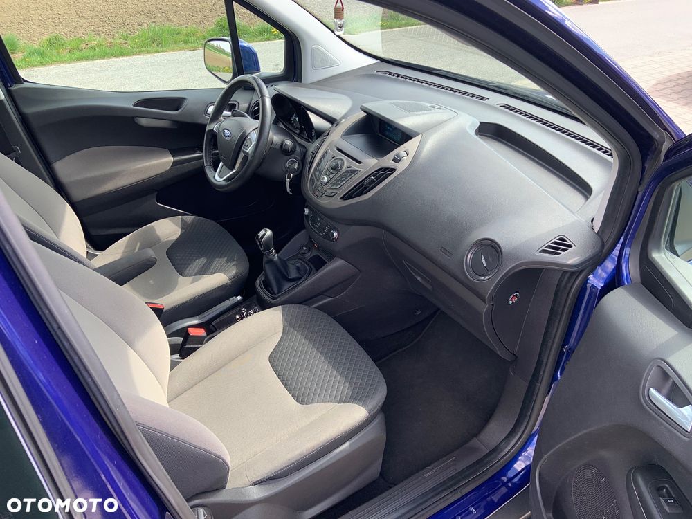 Ford Tourneo Courier 1.0 EcoBoost Ambiente - 12