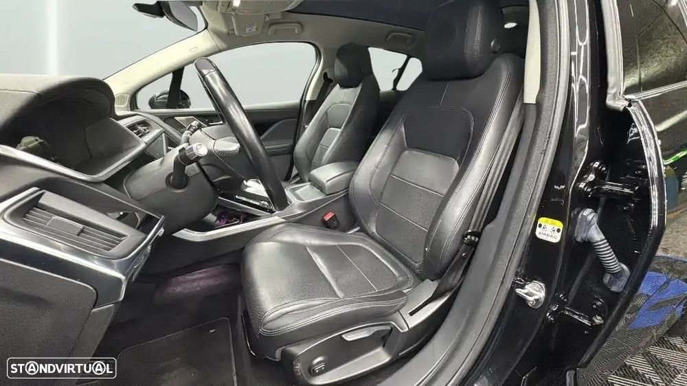 Jaguar I-Pace - 12