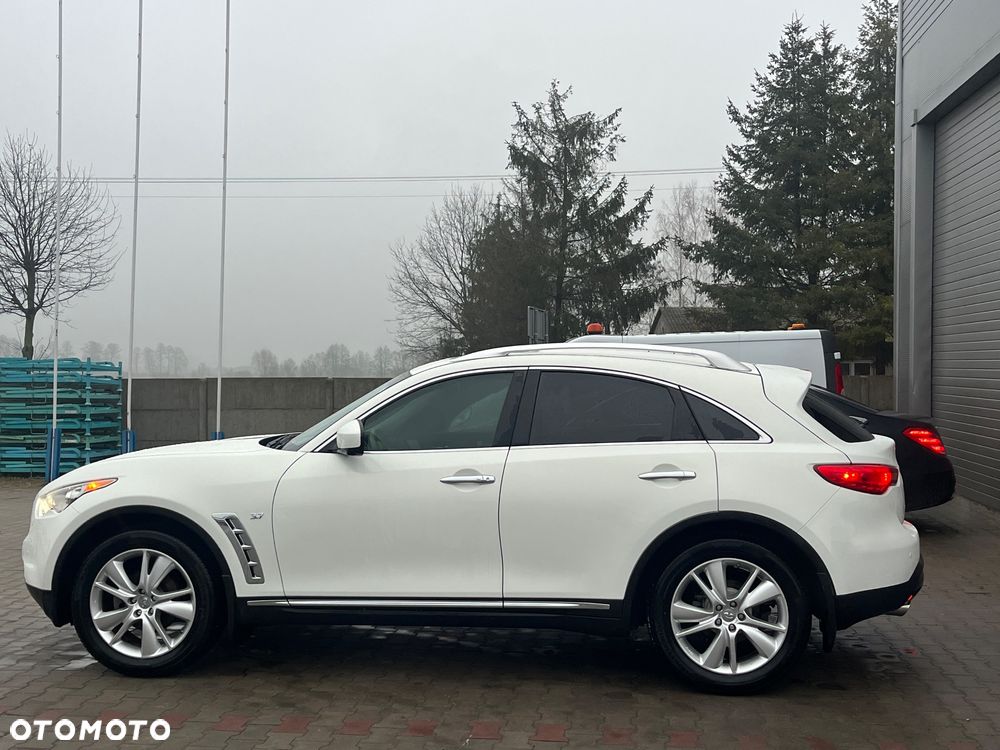 Infiniti QX70 3.7 AWD S Premium - 8