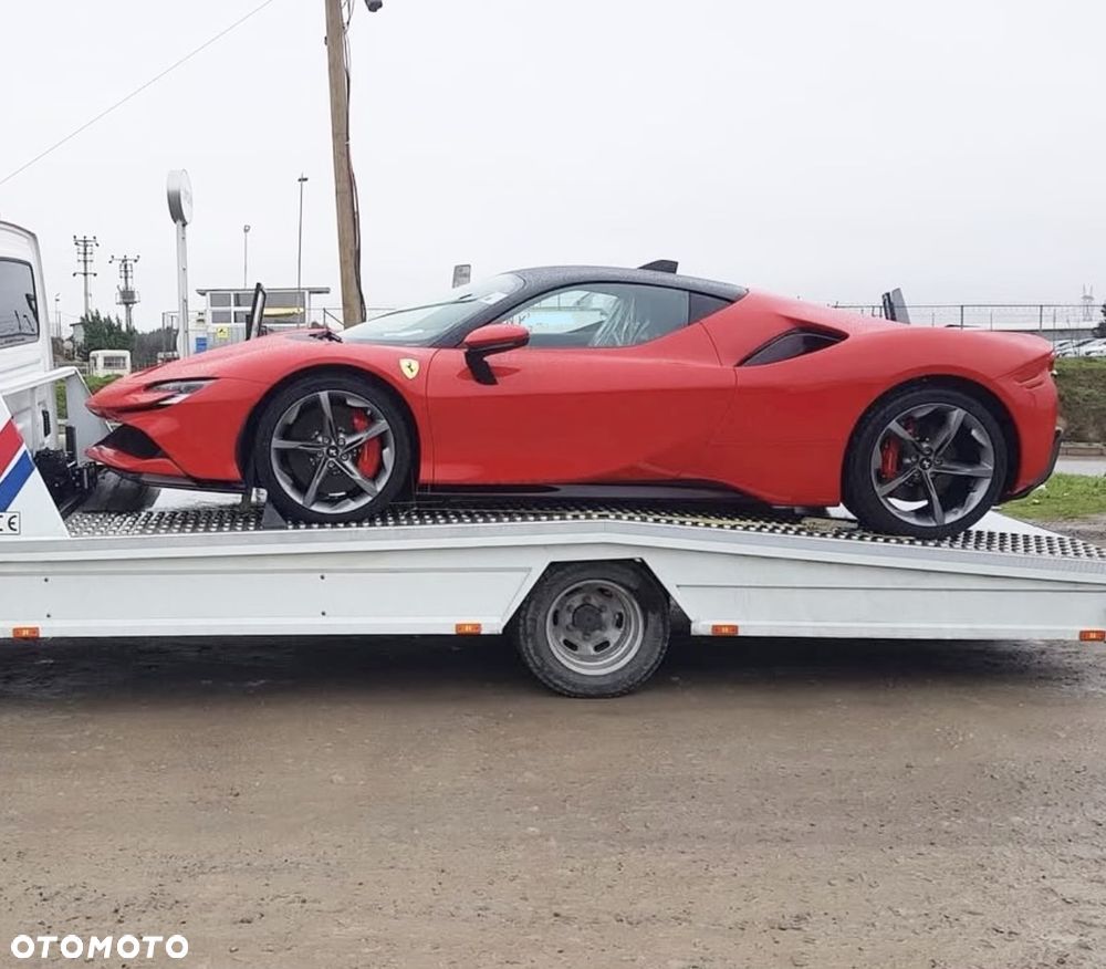 Ferrari SF90 Stradale - 1