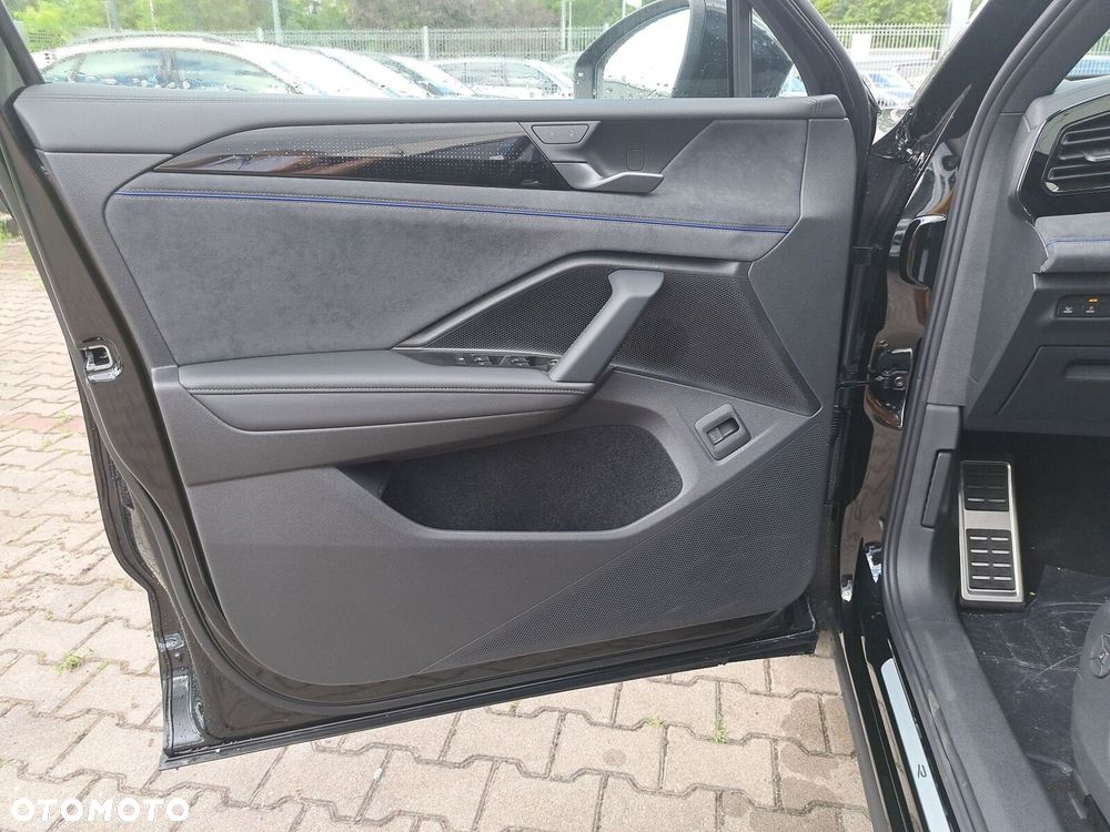Volkswagen Tiguan - 11