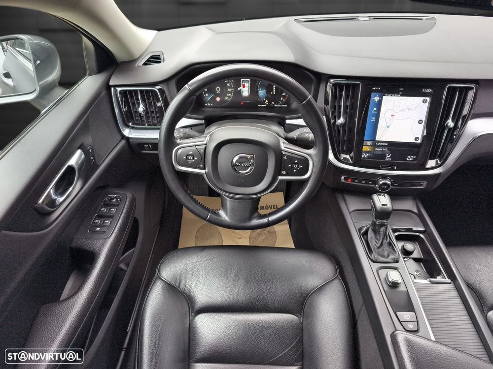 Volvo V60 2.0 D3 Momentum Geartronic - 7
