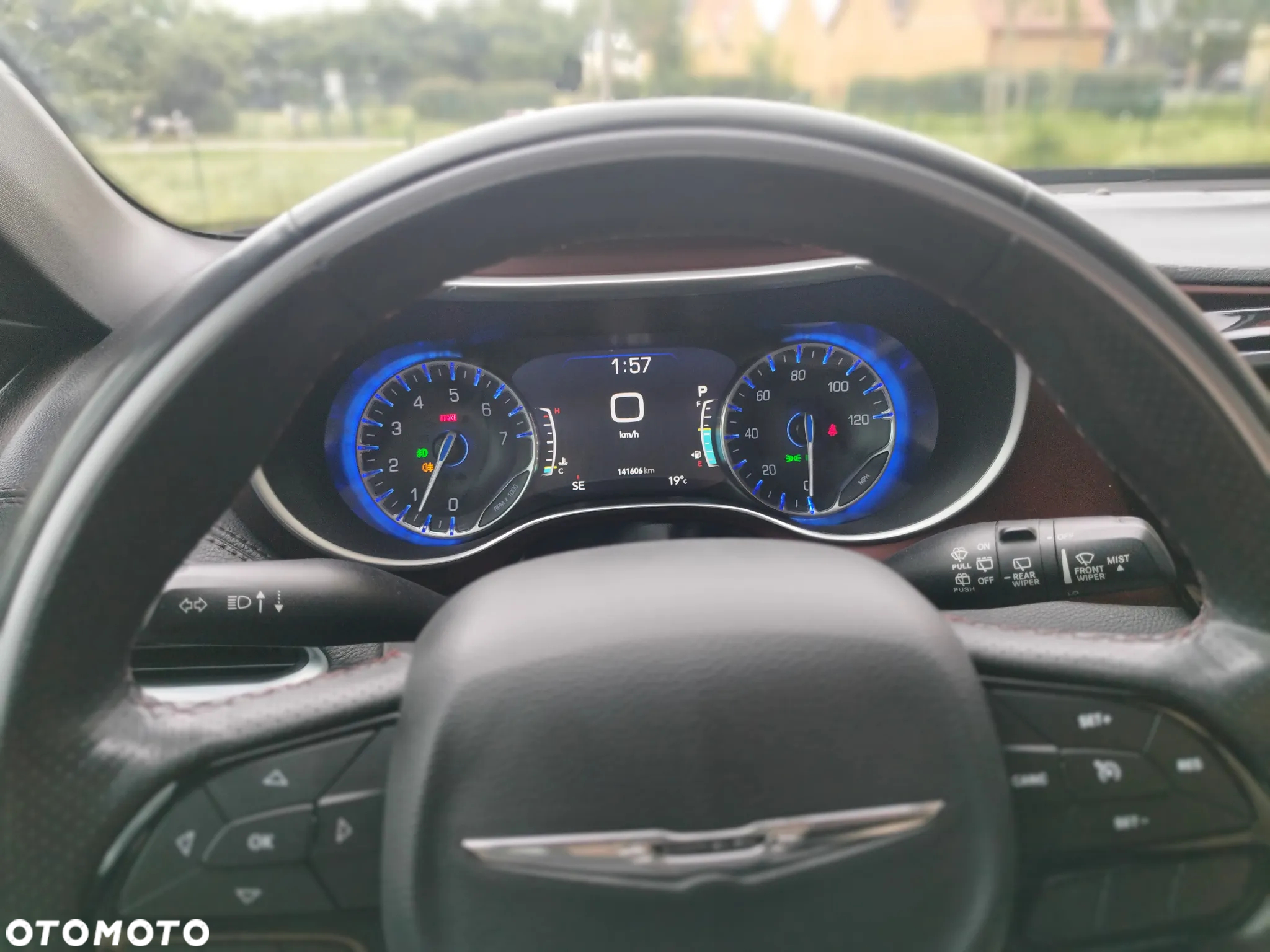 Chrysler Pacifica - 18