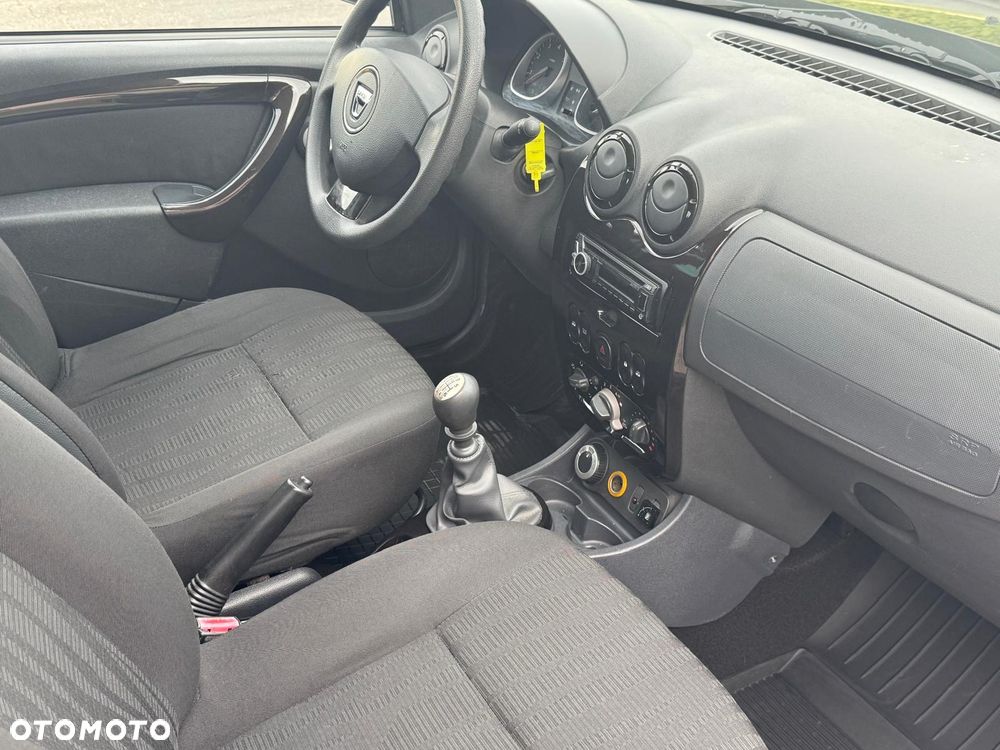Dacia Duster 1.6 16V 4x4 Laureate - 6