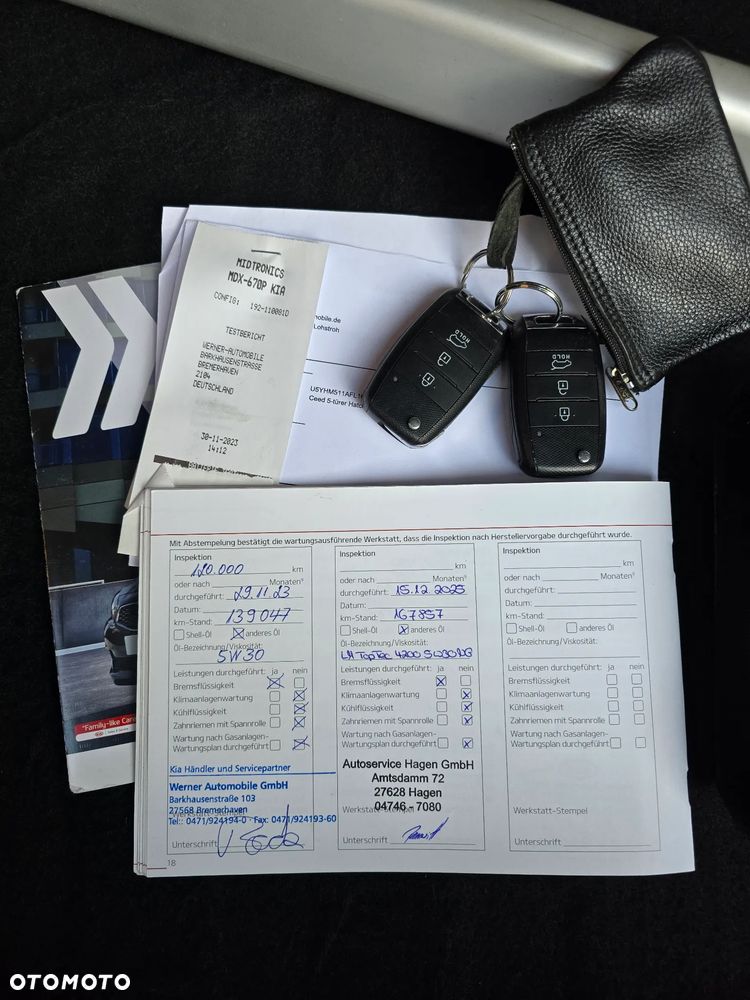 Kia Ceed - 33