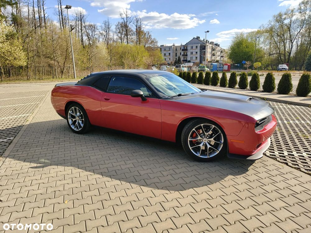 Dodge Challenger - 1