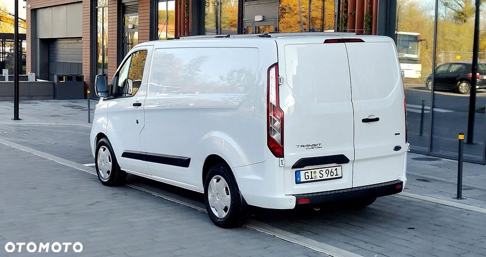 Ford TRANSIT CUSTOM - 3