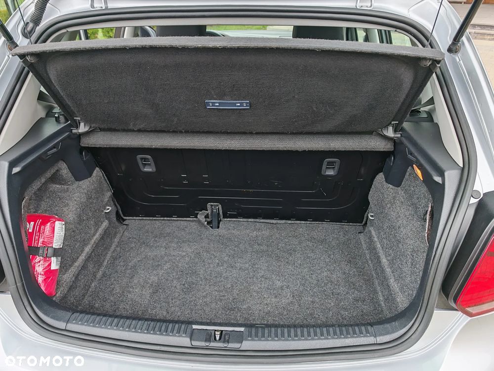 Volkswagen Polo 1.2 TSI Comfortline - 26