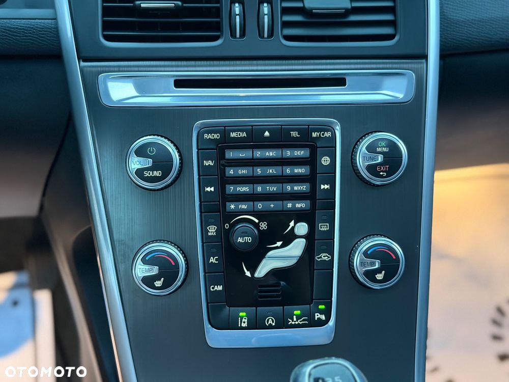 Volvo XC 60 D4 Drive-E Momentum - 23