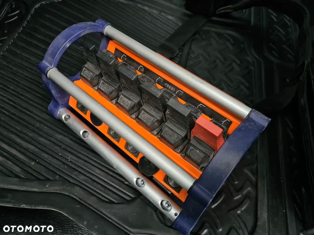 Iveco DAILY 70c18 72c18 dmc 7200kg WYWROTKA kiper Miller HDS / Dzwig/ Żuraw FASSI f40 RADIO// BLOKADA MOSTU// IGŁA jak nowy - 19