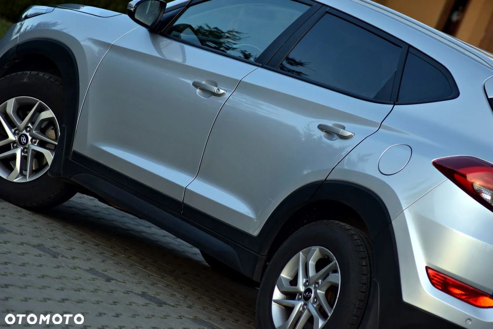 Hyundai Tucson 2.0 CRDi 4WD Automatik Style - 31