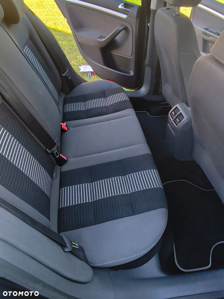 Volkswagen Golf 1.9 TDI Trendline - 12